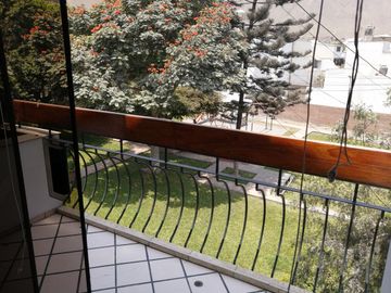 PRECIOSO DPTO FRENTE A PARQUE-BALCONES EN ESQUINA