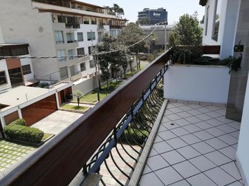 PRECIOSO DPTO FRENTE A PARQUE-BALCONES EN ESQUINA