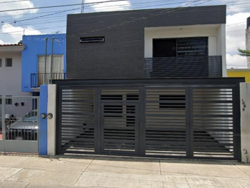 PRECIOSA CASA EN VENTA