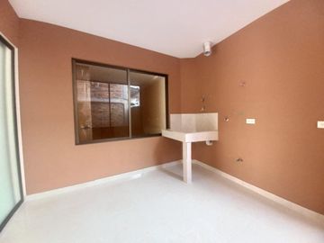 EDIFICIO DE TRES DEPARTAMENTOS EN VENTA SECTOR UNIVERSIDAD CATOLICA DE CUENCA