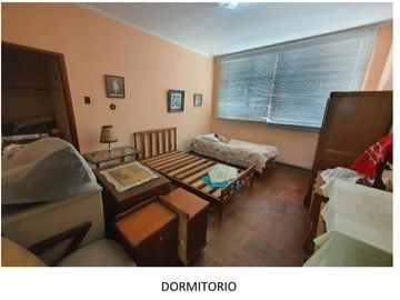 VENDO AMPLIA CASA DE 424M2 EN BARRANCO