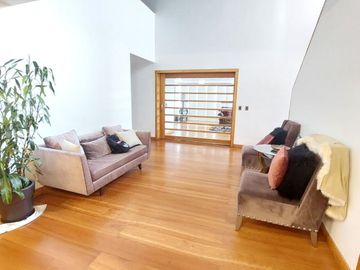 DEPARTAMENTO EN VENTA GONZALEZ SUAREZ 384m2, 2 PARQUEADEROS Y BODEGA