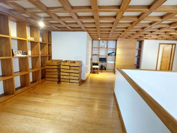 DEPARTAMENTO EN VENTA GONZALEZ SUAREZ 384m2, 2 PARQUEADEROS Y BODEGA