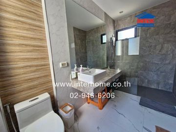 Townhouse 3.5 floors, 24 sq m., House Clover Village, Chaeng Watthana-Ratchaphruek, Soi Bang Plap 2, Ratchaphruek Road, Chaiyaphruek Road, Pak Kret, N