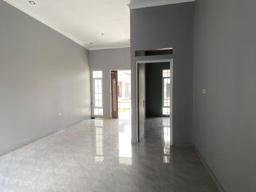 UNIT TERBATAS !! DIPASARKAN CLUSTER CANTIK DESAIN AMERICAN CLASSIC @ AREA CIGANITRI BANDUNG