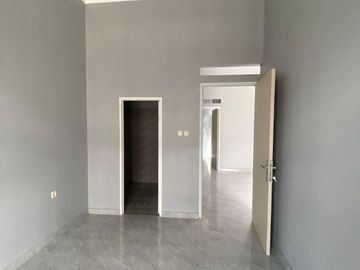 UNIT TERBATAS !! DIPASARKAN CLUSTER CANTIK DESAIN AMERICAN CLASSIC @ AREA CIGANITRI BANDUNG