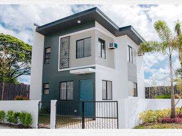 Single Attached House and Lot in Phirst Pampanga