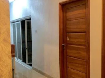 Rumah minimalis Modern Siap huni Mainroad Arcamanik view Kota Bandung di Pasir Impun