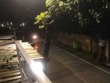 Rumah minimalis Modern Siap huni Mainroad Arcamanik view Kota Bandung di Pasir Impun