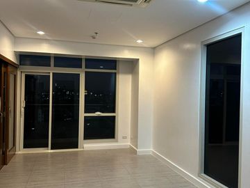 FOR SALE - Semi-Furnished Unit with Balcony in The SkyVillas at One Balete, New Manila, Quezon City