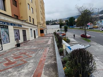LOCAL COMERCIAL EN VENTA El CONDADO