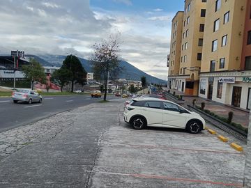 LOCAL COMERCIAL EN VENTA El CONDADO