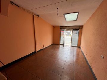 En venta casa en Cuenca, en la Av. Pichincha