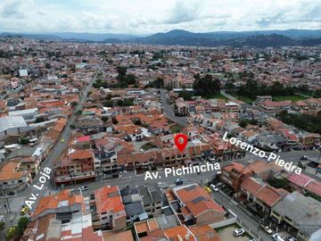 En venta casa en Cuenca, en la Av. Pichincha