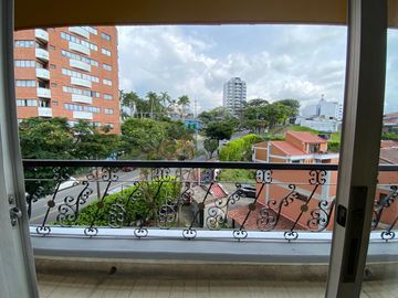 ALQUILO APARTAMENTO EN EL SECTOR DE PINARES