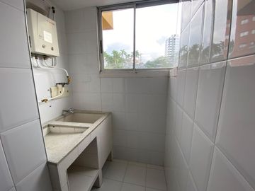 ALQUILO APARTAMENTO EN EL SECTOR DE PINARES