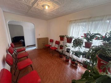 Casa Esquinera en Totoracocha en Venta!
