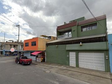 VENTA DE CASA EN AV. DOS ARBOLITOS, BENITO JUAREZ, NEZAHUALCOYOTL, ESTADO DE MEXICO