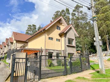 Casa Lomas de san Sebastián · Venta UF 8.600