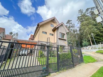 Casa Lomas de san Sebastián · Venta UF 8.600