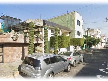 VENTA DE CASA EN CALLE GAVIOTA, BENITO JUAREZ, NEZAHUALCOYOTL, EDO. MEX.
