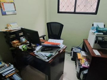 Venta casa de dos pisos amueblada en Ciudadela Guayacanes, norte de Guayaquil.