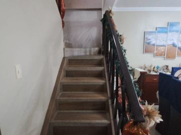 Venta casa de dos pisos amueblada en Ciudadela Guayacanes, norte de Guayaquil.