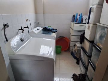 Venta casa de dos pisos amueblada en Ciudadela Guayacanes, norte de Guayaquil.