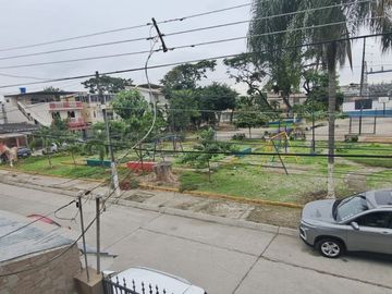 Venta casa de dos pisos amueblada en Ciudadela Guayacanes, norte de Guayaquil.