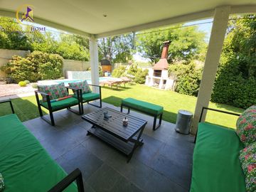 Amplia y Hermosa Casa con Piscina Alto el Manzano Til-Til.