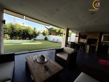 Amplia y Hermosa Casa con Piscina Condominio Jardín Oriente Til-Til.
