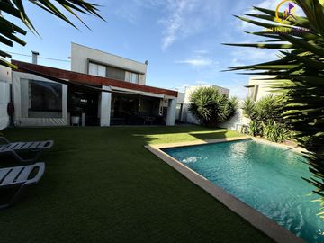 Amplia y Hermosa Casa con Piscina Condominio Jardín Oriente Til-Til.