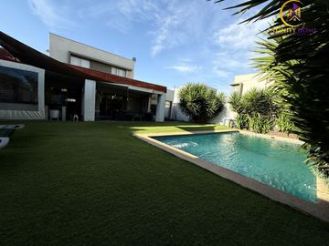 Amplia y Hermosa Casa con Piscina Condominio Jardín Oriente Til-Til.