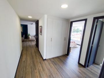 Departamento de venta por estrenar sector ponciano alto, tres habitaciones, edificio con los mejores amenities