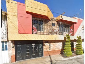 VENTA DE CASA EN CALLE IMPLORACION, COLONIA BENITO JUAREZ, NEZAHUALCOYOTL, EDO MEX.