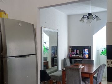 VENDO CASA EN EL FRACC. PALMA REAL