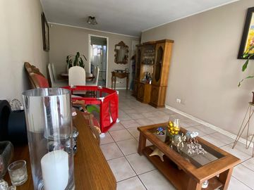 Condominio Las Palmas/ Clinica Indisa / 5 dormitorios / Arauco Maipú