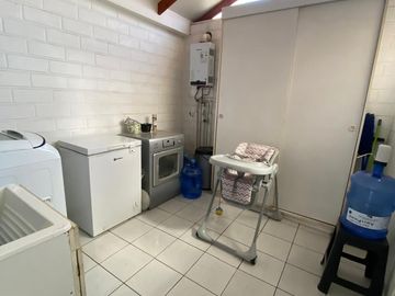 Condominio Las Palmas/ Clinica Indisa / 5 dormitorios / Arauco Maipú