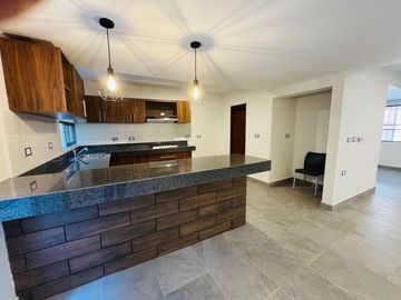 CASA NUEVA EN VENTA EN ESQUINA TRES RECAMARAS ZONA USBI XALAPA