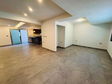 CASA NUEVA EN VENTA EN ESQUINA TRES RECAMARAS ZONA USBI XALAPA