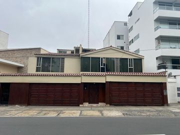 Casa a la Venta en Miraflores