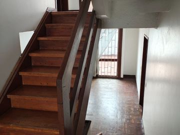 CASA EN VENTA EN LA FLORESTA