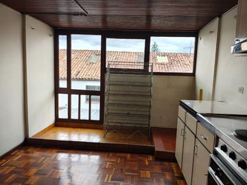 CASA EN VENTA EN LA FLORESTA