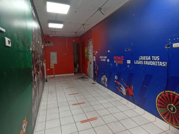 SE ALQUILA LOCAL COMERCIAL FRENTE MERCADO DE MANGOMARCA - ESQUINA - ALTAMENTE COMERCIAL