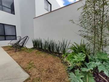 VENTA DE CASA LOMAS DE ANGELOPOLIS