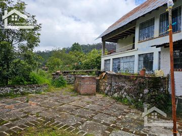 VENTA DE CASA  A UNOS PASOS DEL CENTRO DE MINERAL DEL CHICO