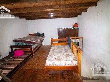 VENTA DE CASA  A UNOS PASOS DEL CENTRO DE MINERAL DEL CHICO