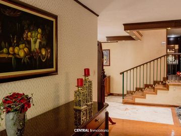 Hermosa Casa Clásica En Venta en Estrellas Del Sur| Recámara en Planta Baja| A 5min del Centro Comercial Angelópolis, Plaza el Triangulo y las Animas