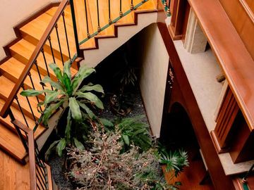 Hermosa Casa Clásica En Venta en Estrellas Del Sur| Recámara en Planta Baja| A 5min del Centro Comercial Angelópolis, Plaza el Triangulo y las Animas
