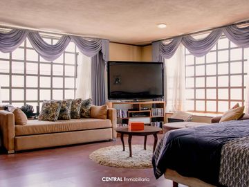 Hermosa Casa Clásica En Venta en Estrellas Del Sur| Recámara en Planta Baja| A 5min del Centro Comercial Angelópolis, Plaza el Triangulo y las Animas